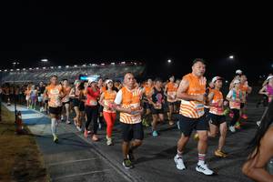 BIB: 22904
                            <button type="button" onclick="openModal(23234934)" class="btn btn-primary btn-sm float-right btn-popup" data-toggle="modal" data-target=".modal-high-quality">
                        <i class="fas fa-shopping-cart"></i> Add to Cart
                    </button>
                                            <button type="button" onclick="isThisMe(23234934, true)" class="btn btn-success btn-sm float-right btn-popup btn-isme hidden" data-toggle="tooltip" data-placement="bottom" title="นี่คือรูปของคุณใช่ไหม คลิกที่นี่เพื่อเอาเข้าอัลบั้ม">
                        <i class="fas fa-plus"></i> Add to album
                    </button>
                    <button type="button" onclick="isThisMe(23234934, false)" class="btn btn-warning btn-sm float-right btn-popup btn-isnotme hidden">
                        <i class="fas fa-ban"></i> Remove from album
                    </button>